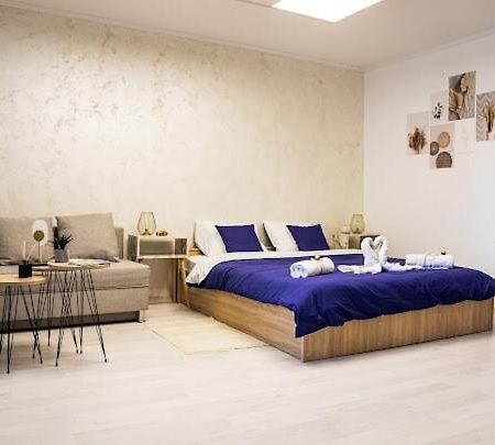 Center Cozy Apartment 수보티차 외부 사진