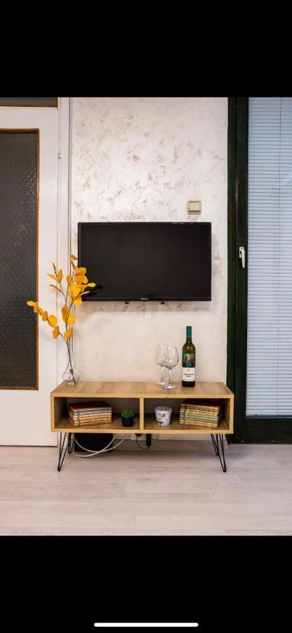 Center Cozy Apartment 수보티차 외부 사진